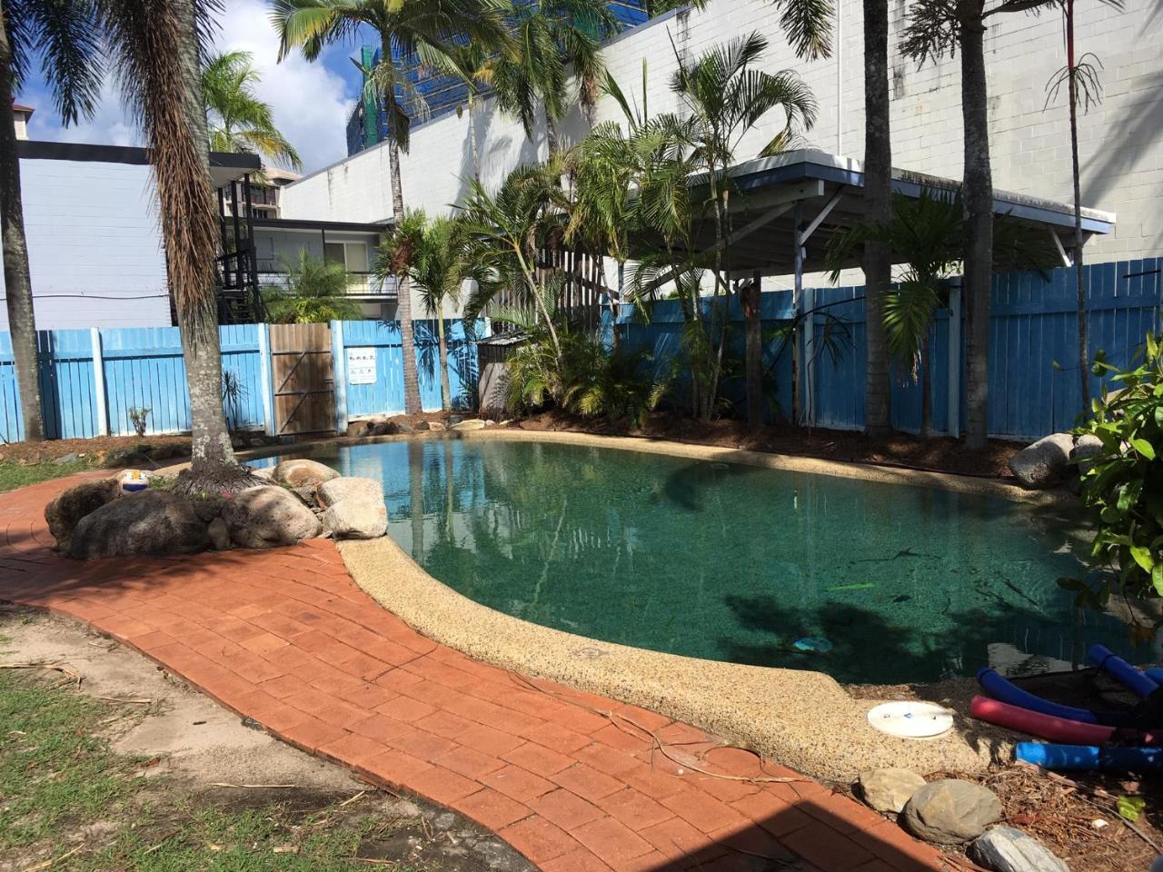 Mumma's Hostel Cairns Exterior foto